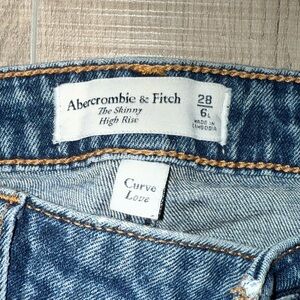 Abercrombie & Fitch. Size 28 Long High Rise Skinny Jeans